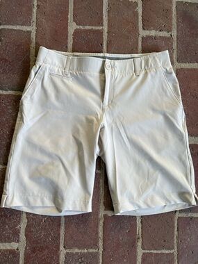 Under Armour Women's Cream Flat Front Performance Shorts